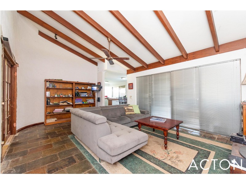 26 Mantua Crescent, Churchlands WA 6018