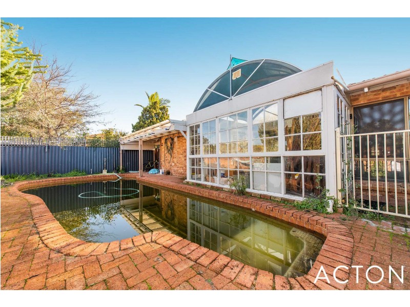 26 Mantua Crescent, Churchlands WA 6018