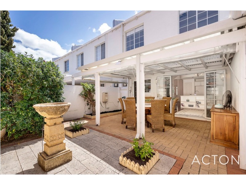 16A Arthur Street, Inglewood WA 6052