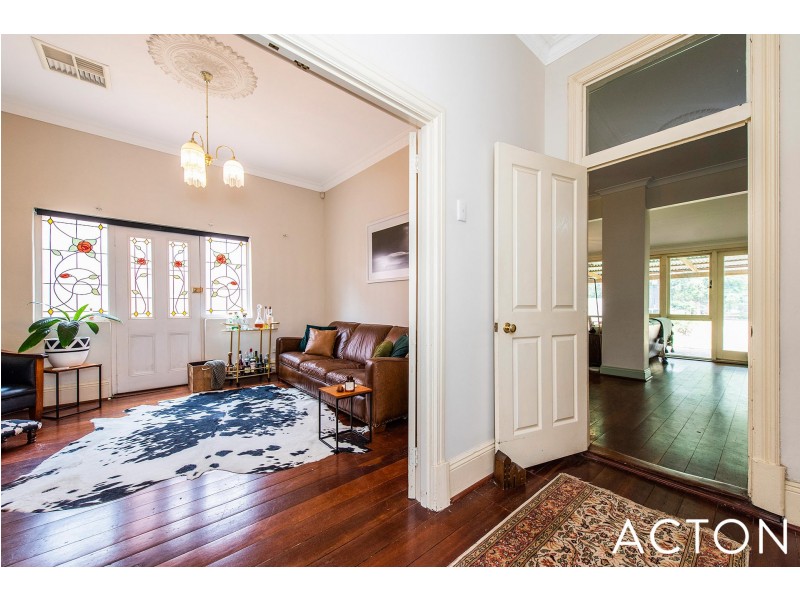 24 Waylen Street, Guildford WA 6055