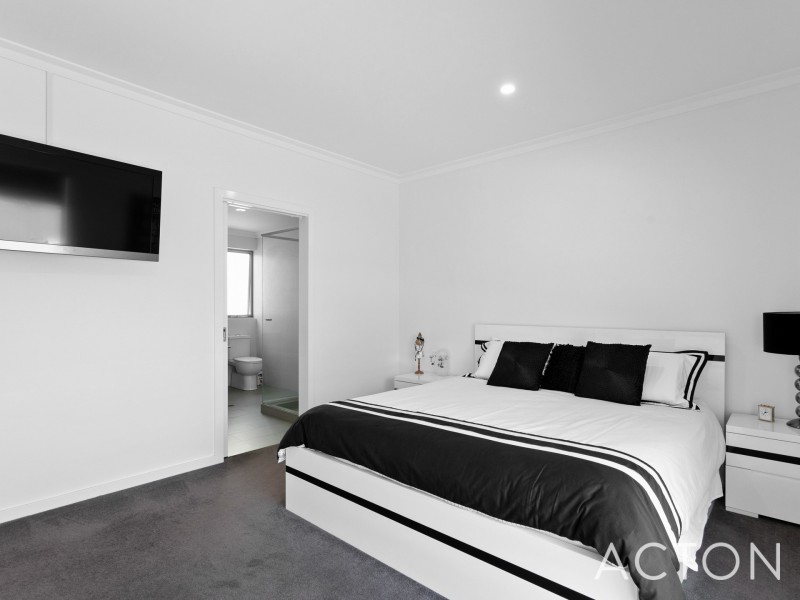 8B Muirdick Street, Innaloo WA 6018