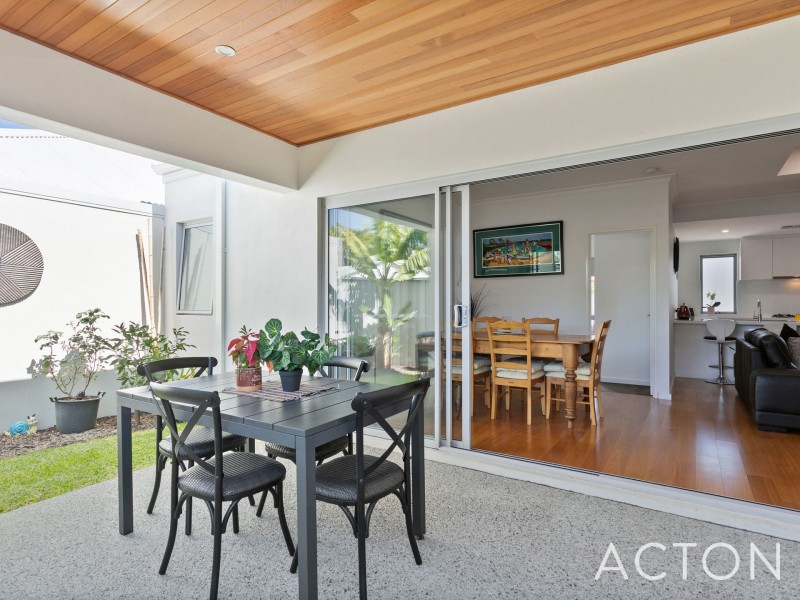 8B Muirdick Street, Innaloo WA 6018