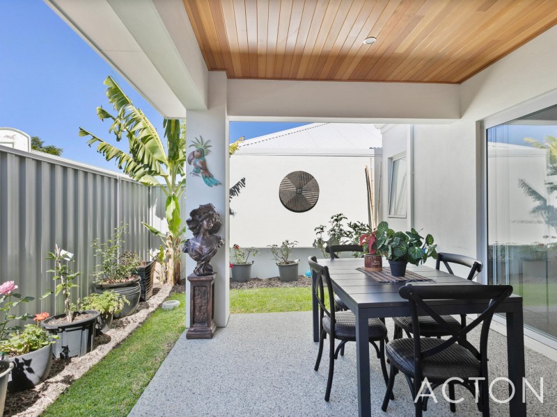 8B Muirdick Street, Innaloo WA 6018