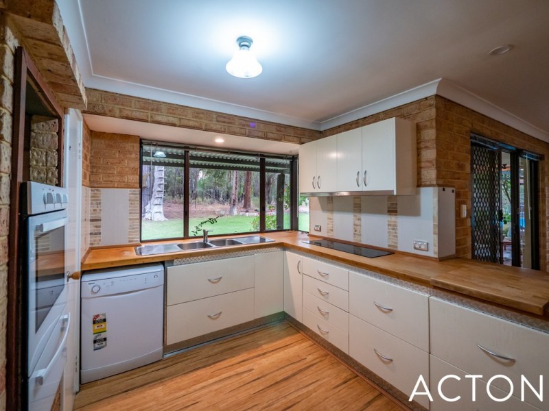 510 Stoneleigh Road, Mount Helena WA 6082