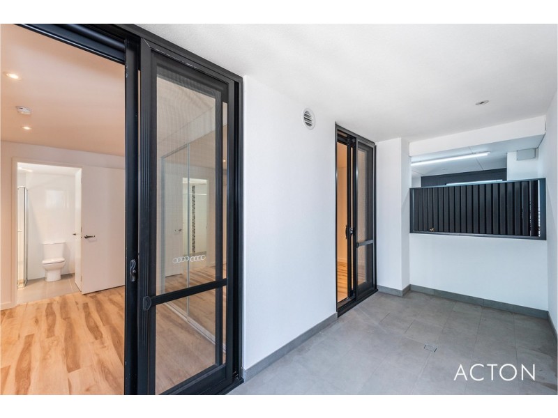 1/1 Smith Street, Karrinyup WA 6018