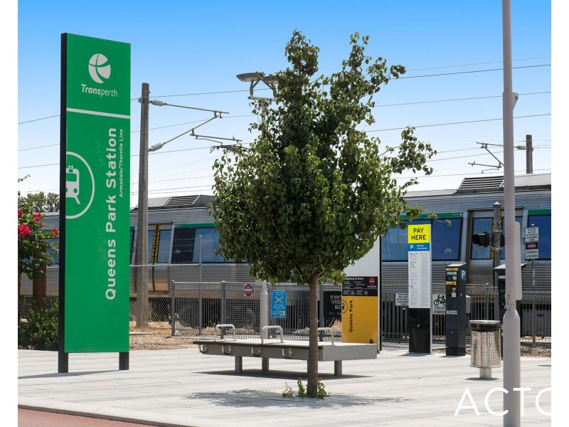 15 Toledo Close, Cannington WA 6107