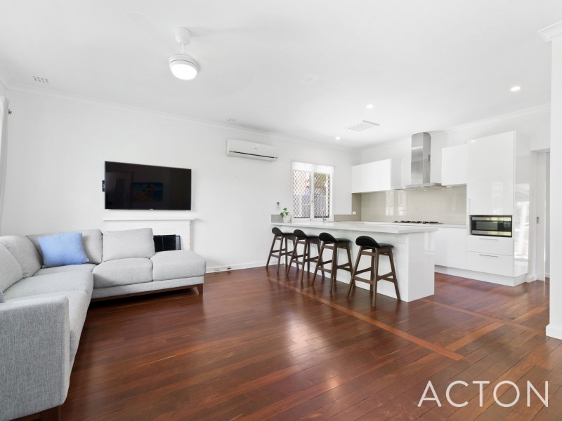 18 Holmes Place, Hilton WA 6163