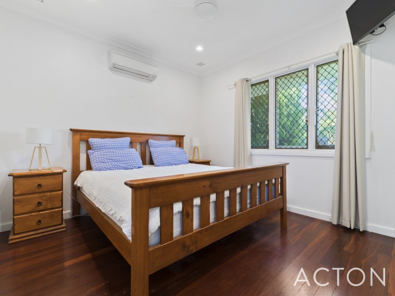 18 Holmes Place, Hilton WA 6163