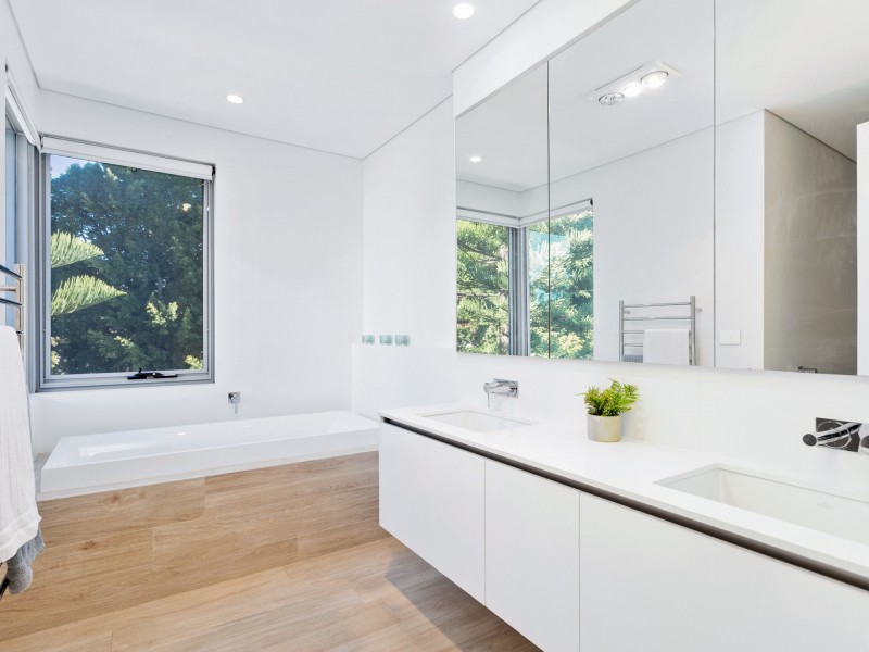 2 Kyle Way, Claremont WA 6010