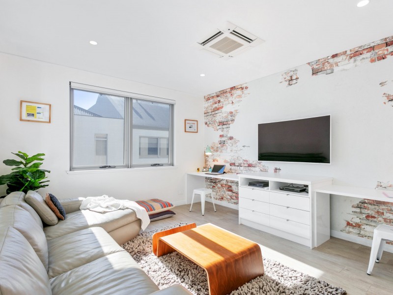 2 Kyle Way, Claremont WA 6010