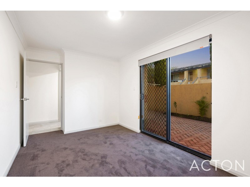 2/33 King George Street, Victoria Park WA 6100