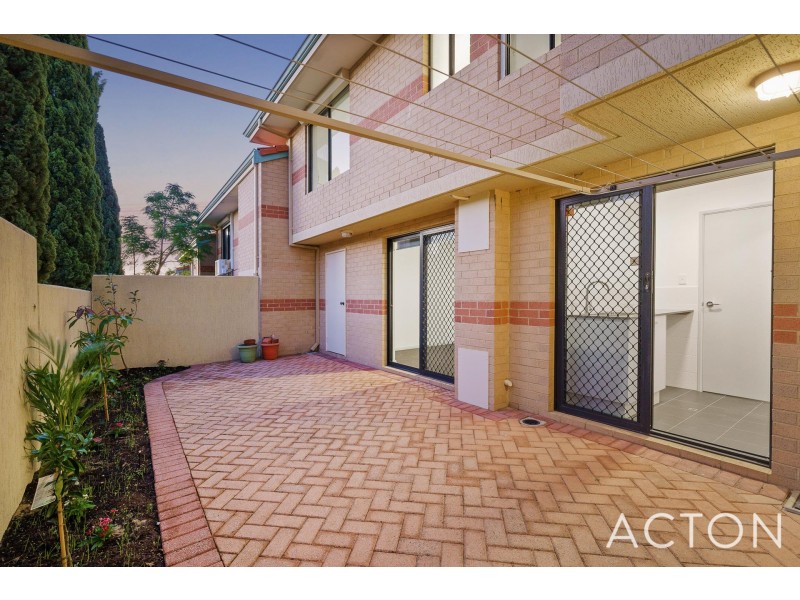 2/33 King George Street, Victoria Park WA 6100