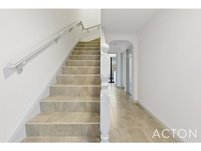 2/33 King George Street, Victoria Park WA 6100