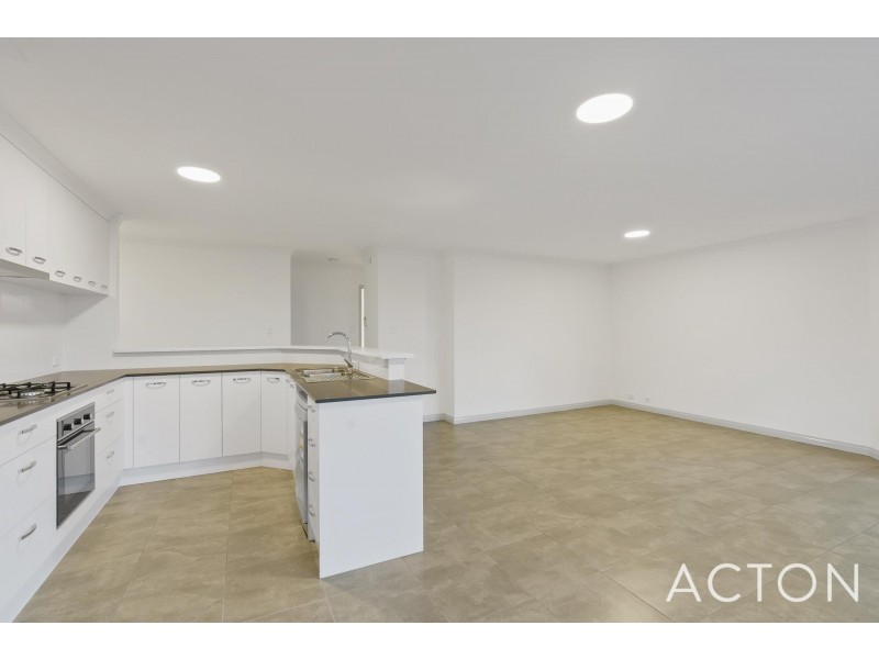 2/33 King George Street, Victoria Park WA 6100