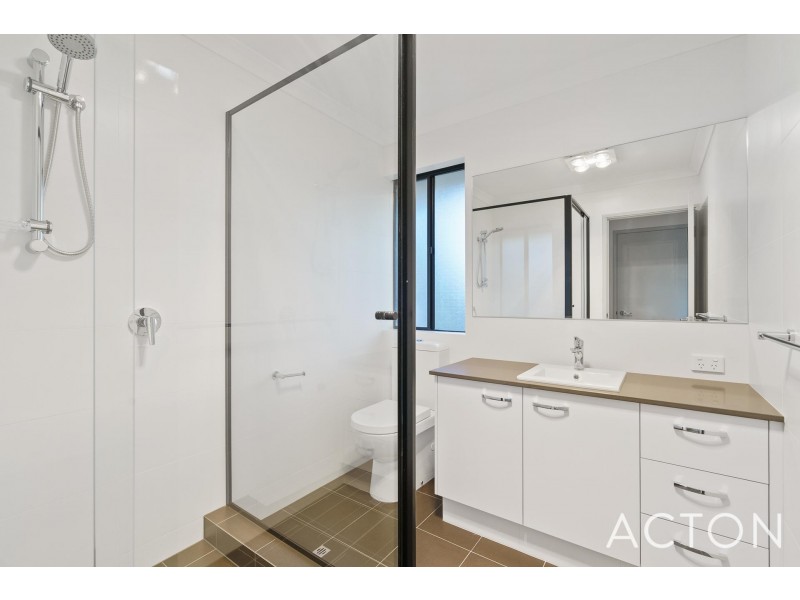 2/33 King George Street, Victoria Park WA 6100