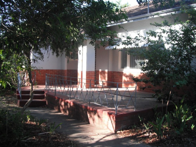 26 Hynes Road, Dalkeith WA 6009