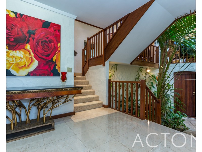 19 Riverton Drive West, Rossmoyne WA 6148