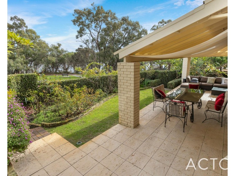 19 Riverton Drive West, Rossmoyne WA 6148