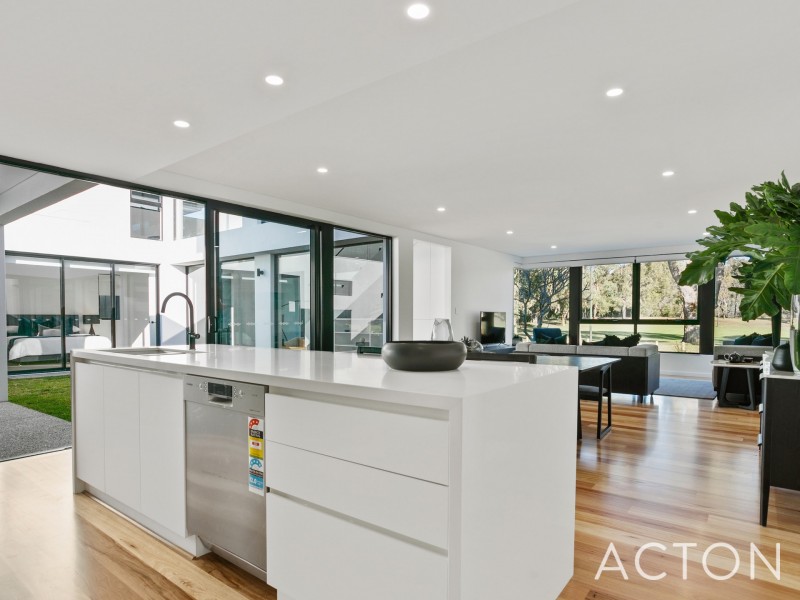 16 Ednah Street, Wembley Downs WA 6019