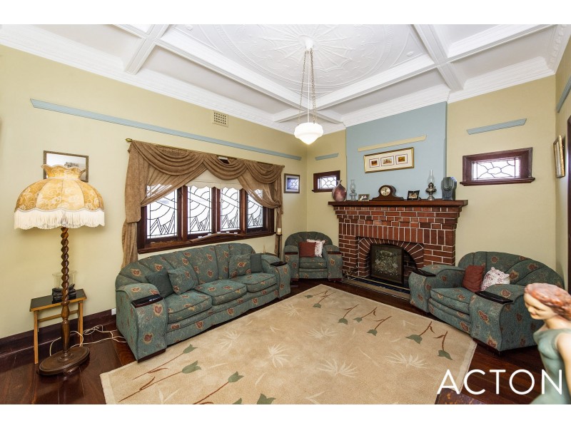 23 Nanson Street, Wembley WA 6014