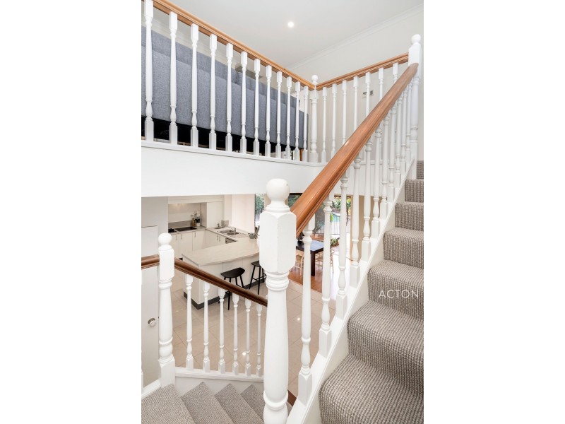 32 Thomas Street, Nedlands WA 6009