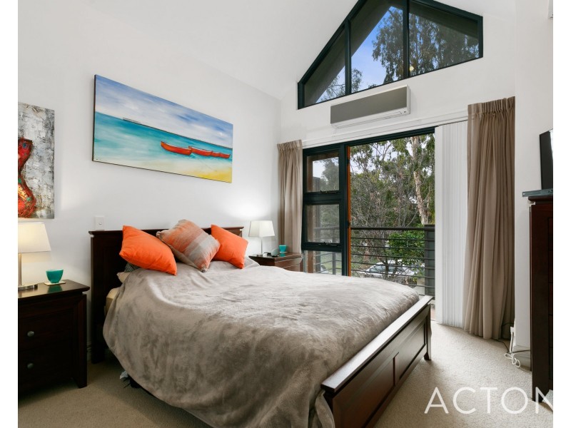 23/2 Quintilian Road, Mount Claremont WA 6010