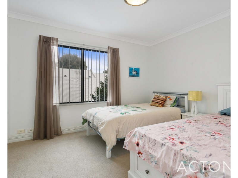 23/2 Quintilian Road, Mount Claremont WA 6010