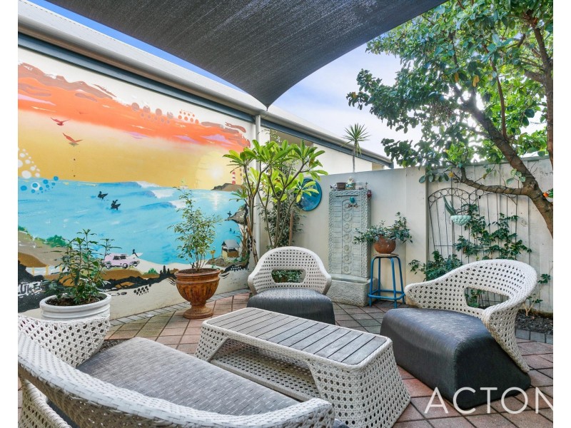 23/2 Quintilian Road, Mount Claremont WA 6010