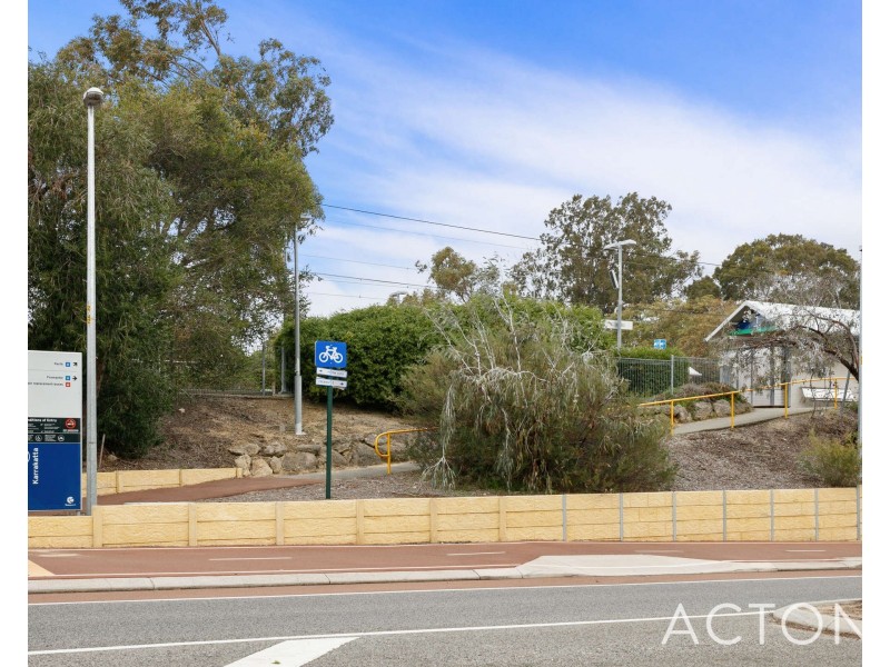 23/2 Quintilian Road, Mount Claremont WA 6010