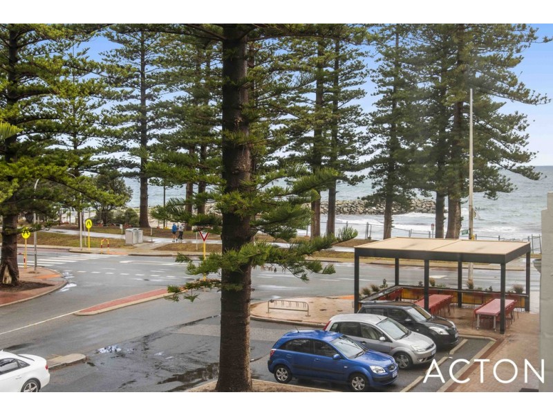 9/2 Forrest Street, Cottesloe WA 6011