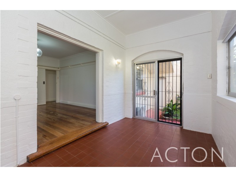 9D Webster Street, Nedlands WA 6009