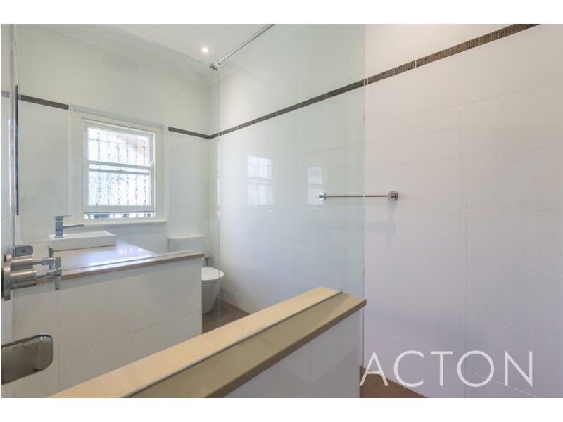 9D Webster Street, Nedlands WA 6009