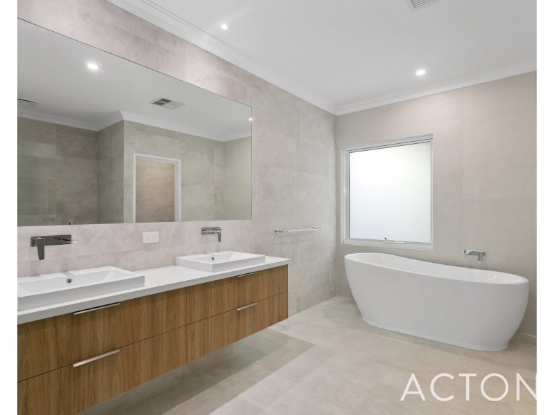 8B Genesta Crescent, Dalkeith WA 6009