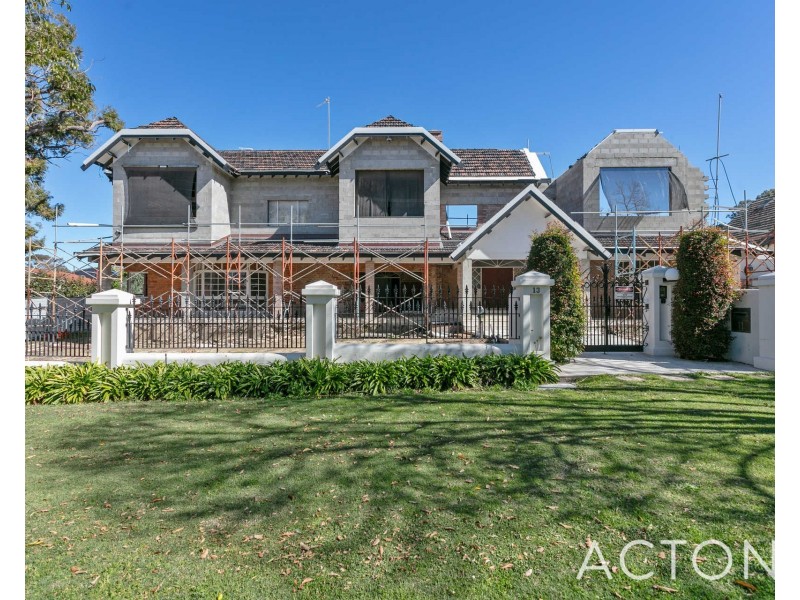 13 Hobbs Avenue, Dalkeith WA 6009