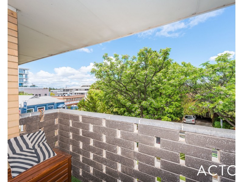 33/11 Stirling Road, Claremont WA 6010