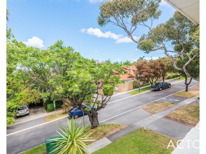 33/11 Stirling Road, Claremont WA 6010