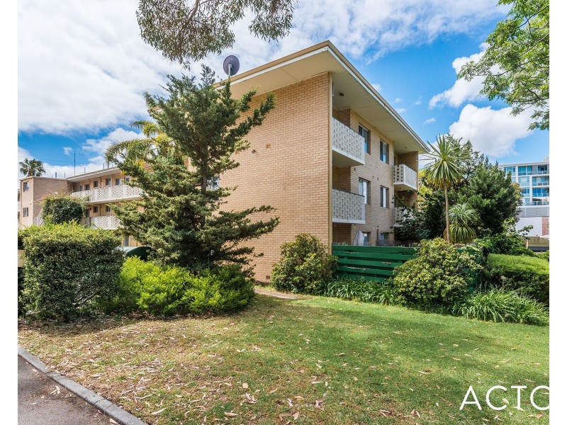 33/11 Stirling Road, Claremont WA 6010
