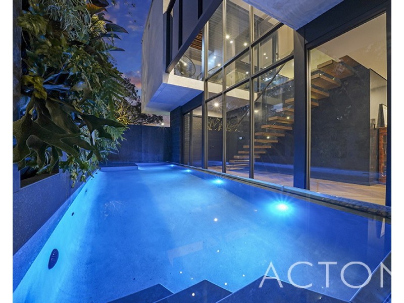 4 Hurdles Drive, Floreat WA 6014