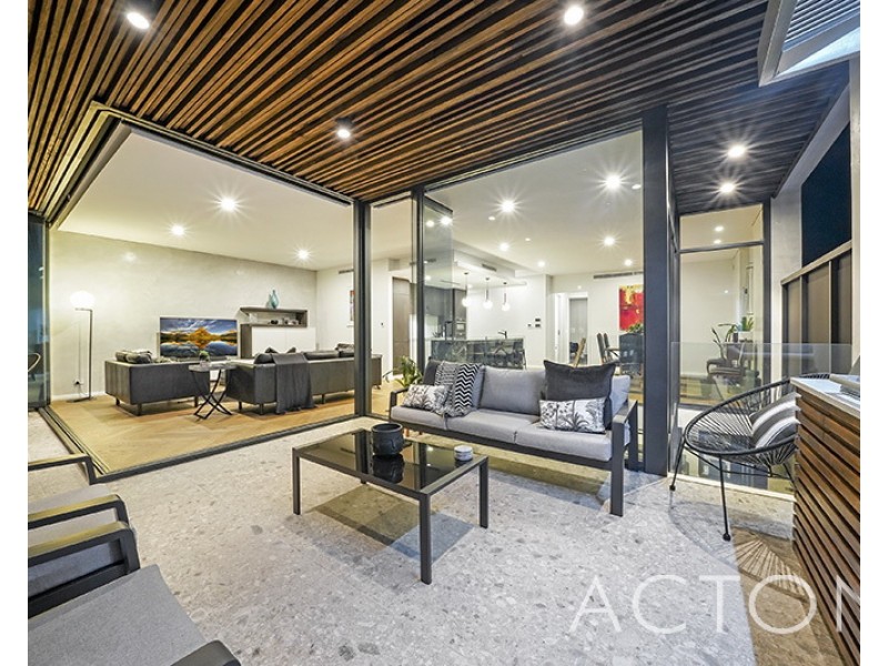 4 Hurdles Drive, Floreat WA 6014