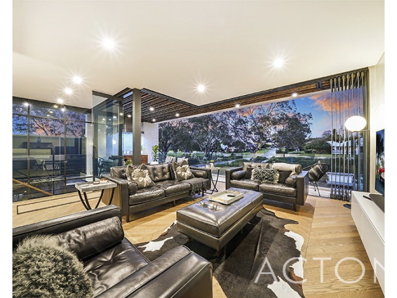 4 Hurdles Drive, Floreat WA 6014