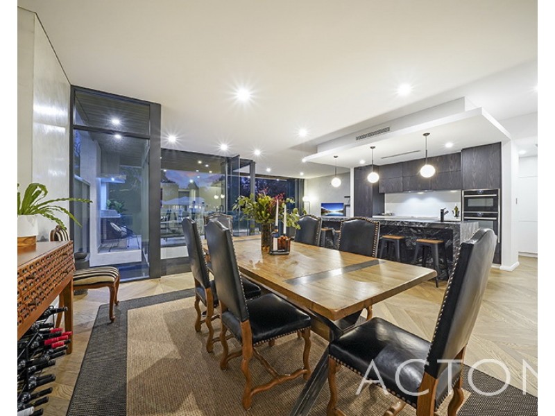 4 Hurdles Drive, Floreat WA 6014