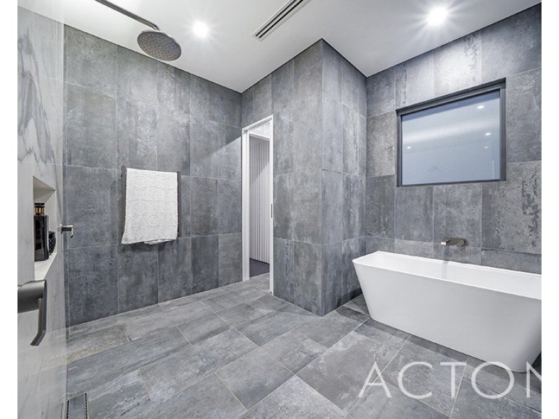 4 Hurdles Drive, Floreat WA 6014