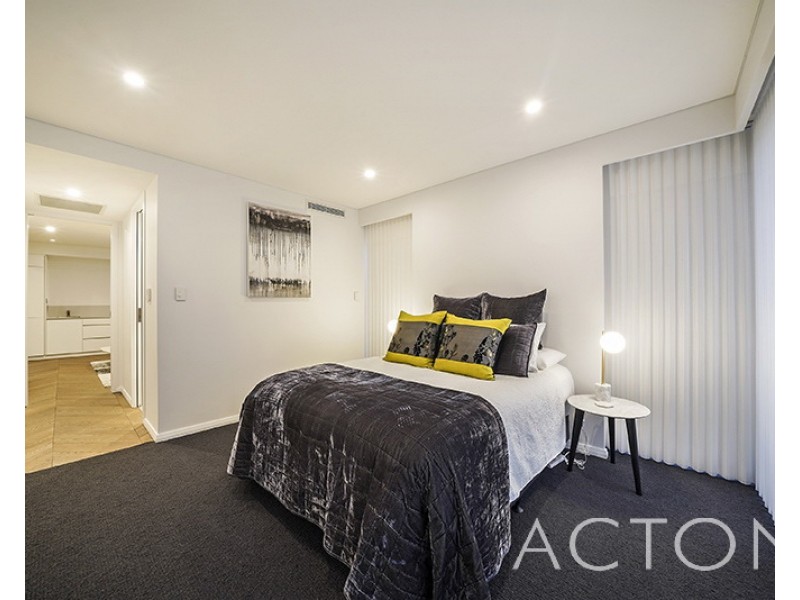 4 Hurdles Drive, Floreat WA 6014