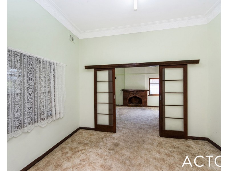 11 Holland Street, Wembley WA 6014