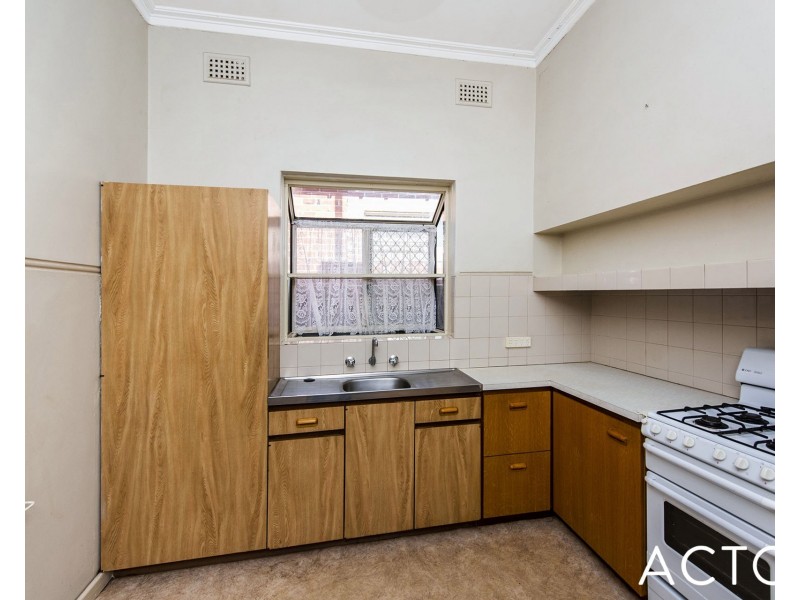 11 Holland Street, Wembley WA 6014