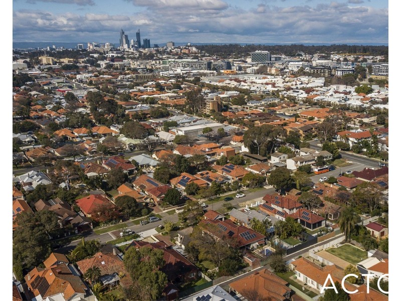 11 Holland Street, Wembley WA 6014