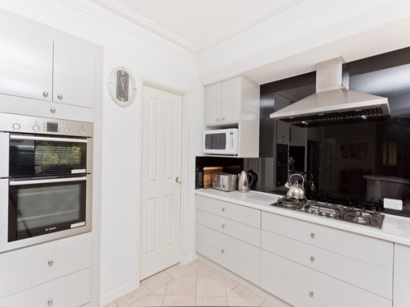 2 Viking Road, Dalkeith WA 6009