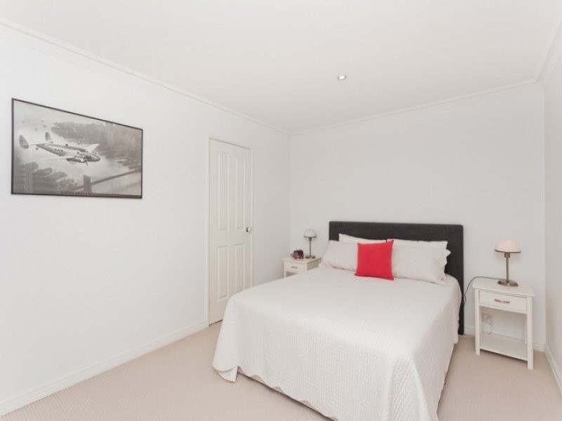 2 Viking Road, Dalkeith WA 6009