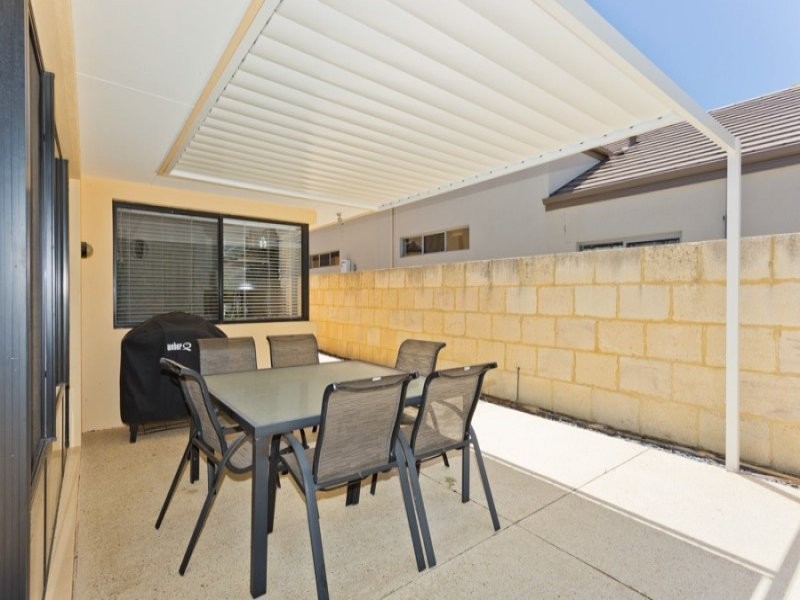 2 Viking Road, Dalkeith WA 6009