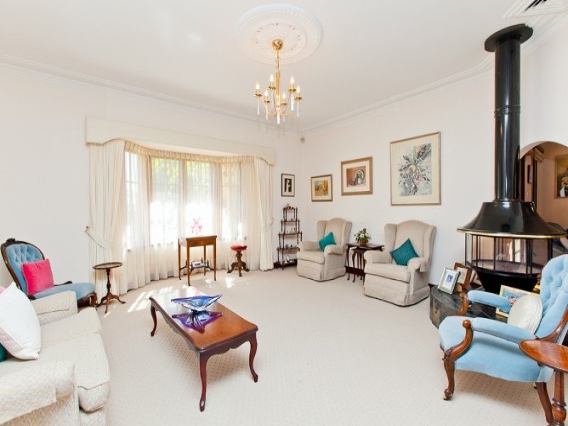 50 Viking Road, Dalkeith WA 6009